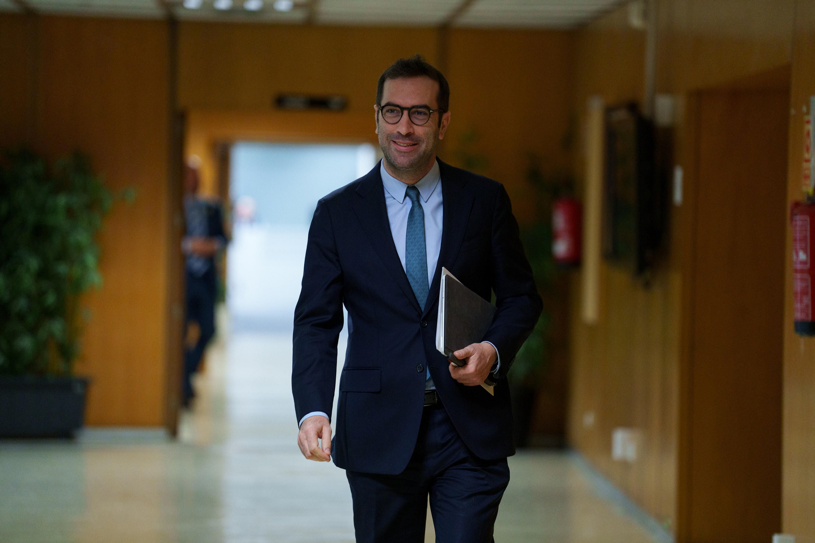 Archivo - El ministro de Economía, Comercio y Empresa, Carlos Cuerpo.