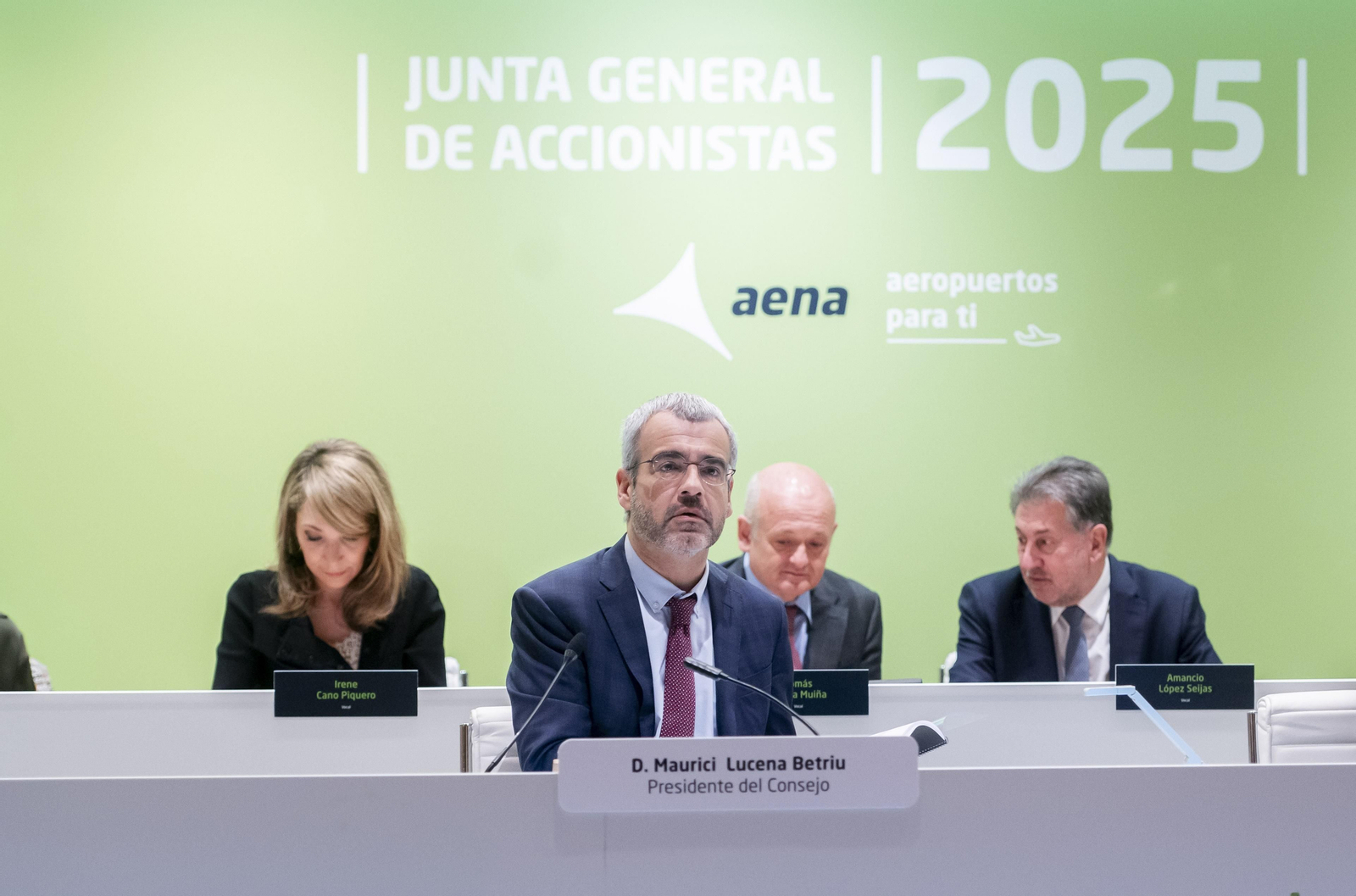 El presidente del Consejo de Aena, Maurici Lucena, durante una Junta General de Accionistas de Aena en la Terminal T4 del Aeropuerto Adolfo Suárez Madrid-Barajas, a 9 de abril de 2025, en Madrid (España).