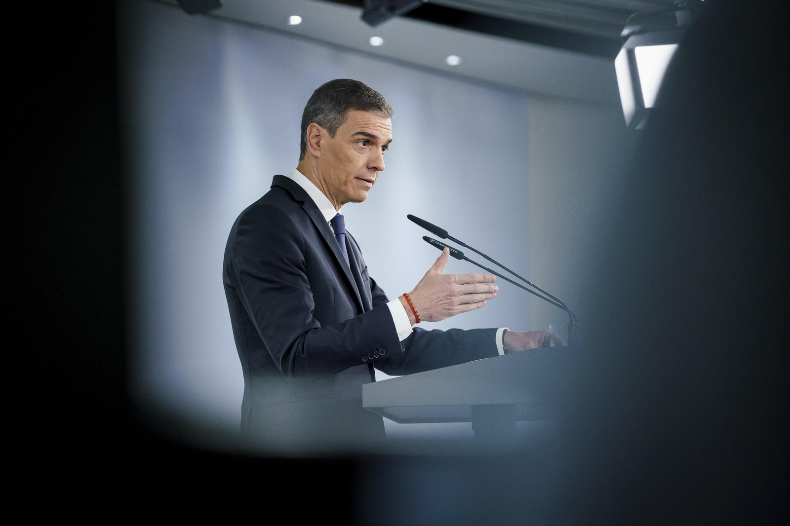 El presidente del Gobierno, Pedro Sánchez, comparece en el Palacio de la Moncloa