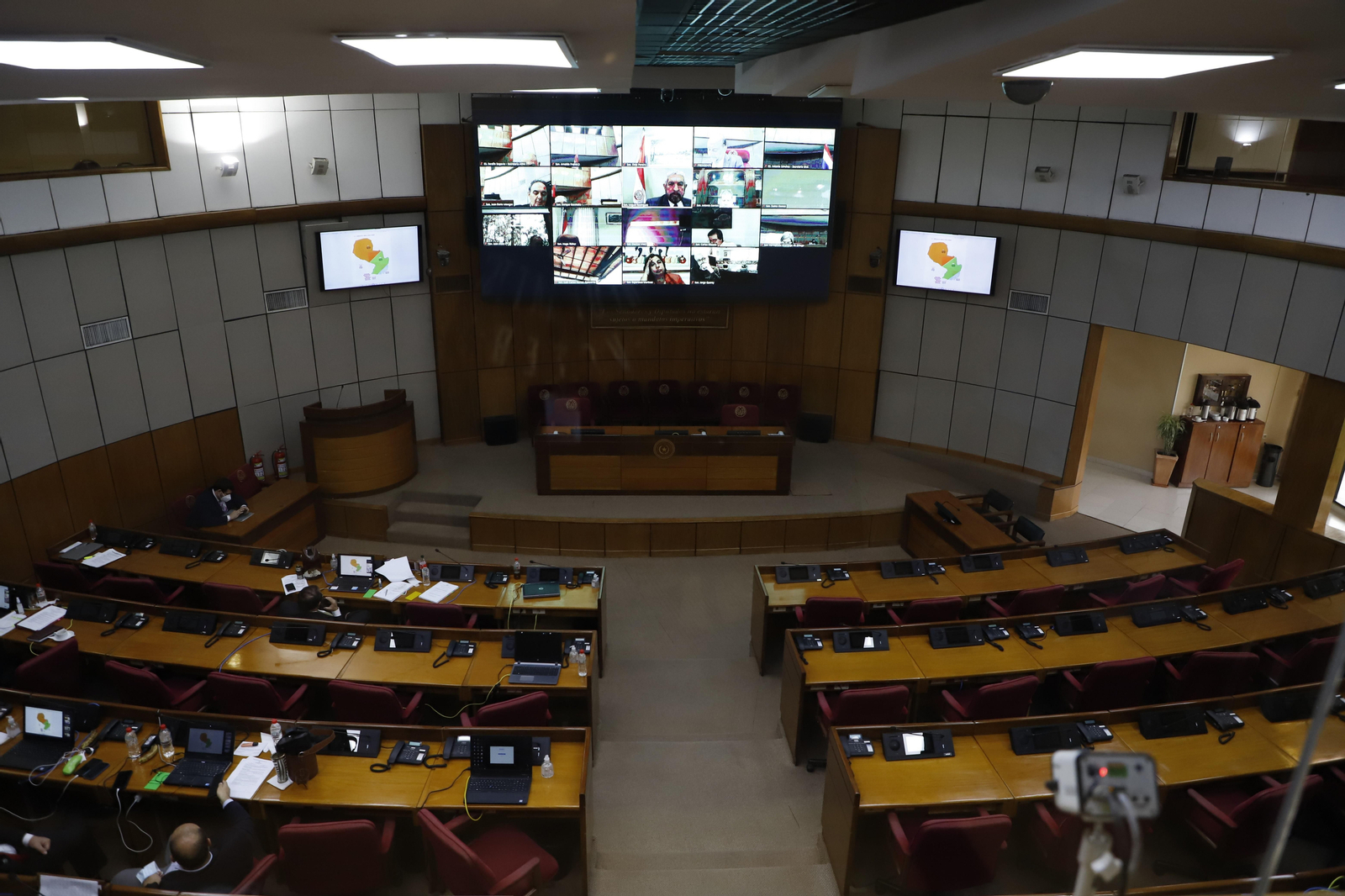 El Congreso paraguayo avala el subsidio para rebajar los precios a los carburantes