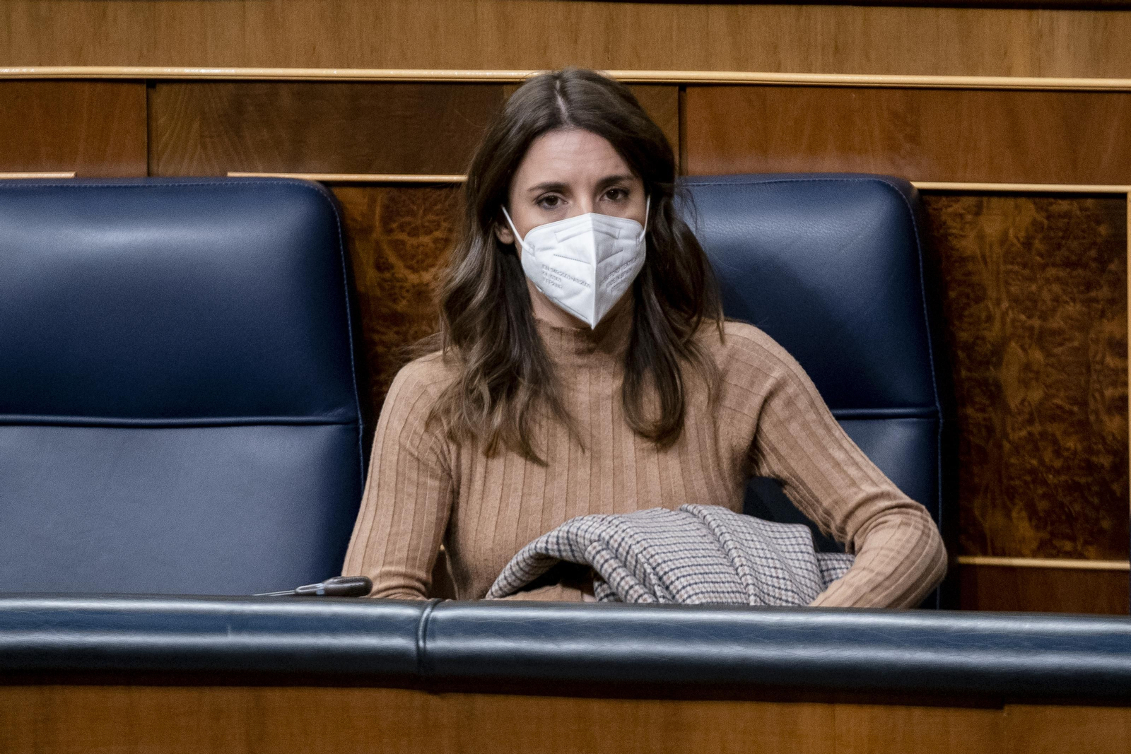 La ministra de Igualdad, Irene Montero, en una sesión plenaria, en el Congreso de los Diputados, a 24 de marzo de 2022, en Madrid (España).