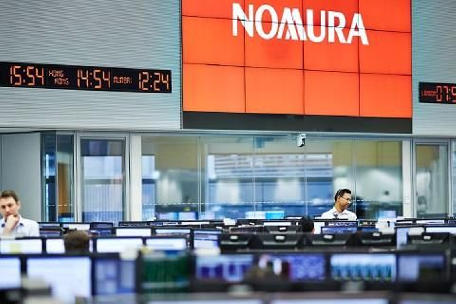 Archivo - Logo de la firma de inversiones japonesa Nomura.