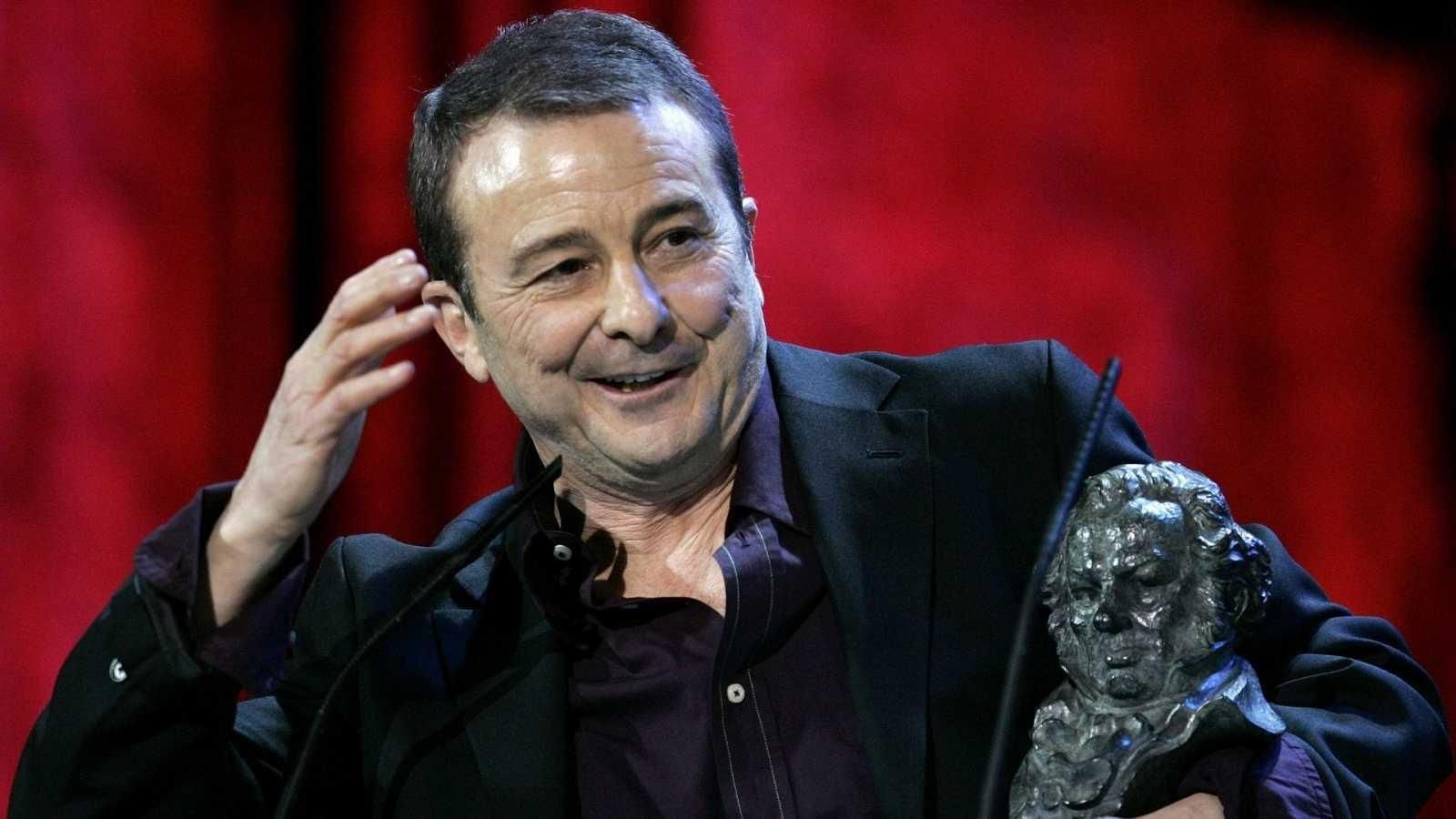 Juan Diego recibiendo uno de sus 3 Goyas