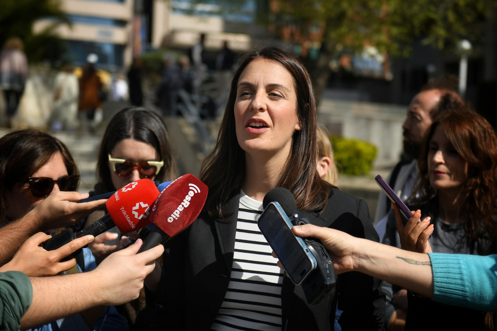 La portavoz de Más Madrid en el Ayuntamiento de Madrid, Rita Maestre, ofrece declaraciones, a 9 de abril de 2025, en Madrid (España).